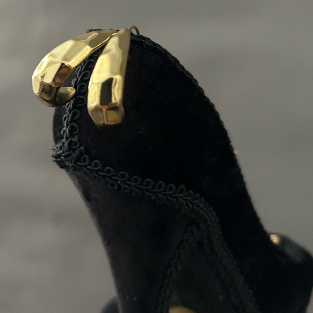 Gold drop earrings